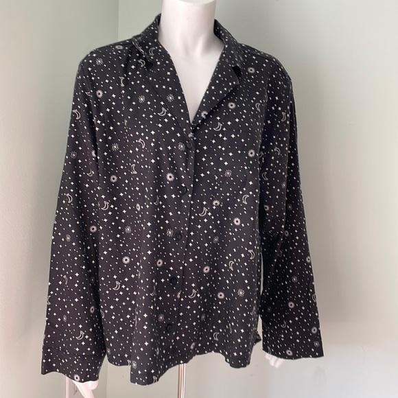 Victoria’s Secret PINK Celestial Pajama Top - Picture 1 of 6